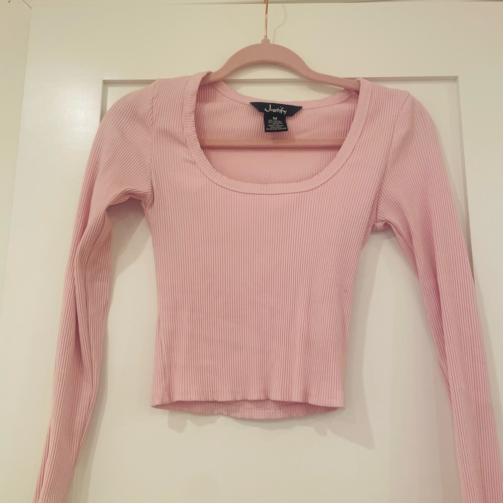 Light Pink Fitted Ribbed Long Sleeve Crop Top
